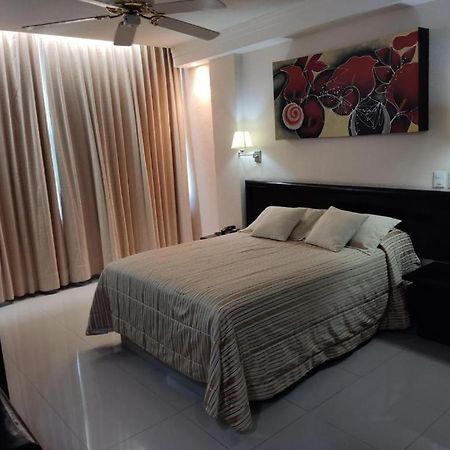 Hotel Mary Celaya Celaya  Zewnętrze zdjęcie